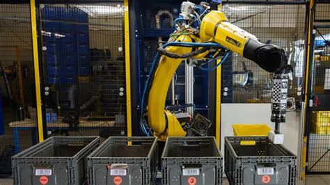 A­m­a­z­o­n­ ­e­n­ ­s­o­n­ ­d­e­p­o­ ­r­o­b­o­t­u­n­u­ ­t­a­n­ı­t­t­ı­